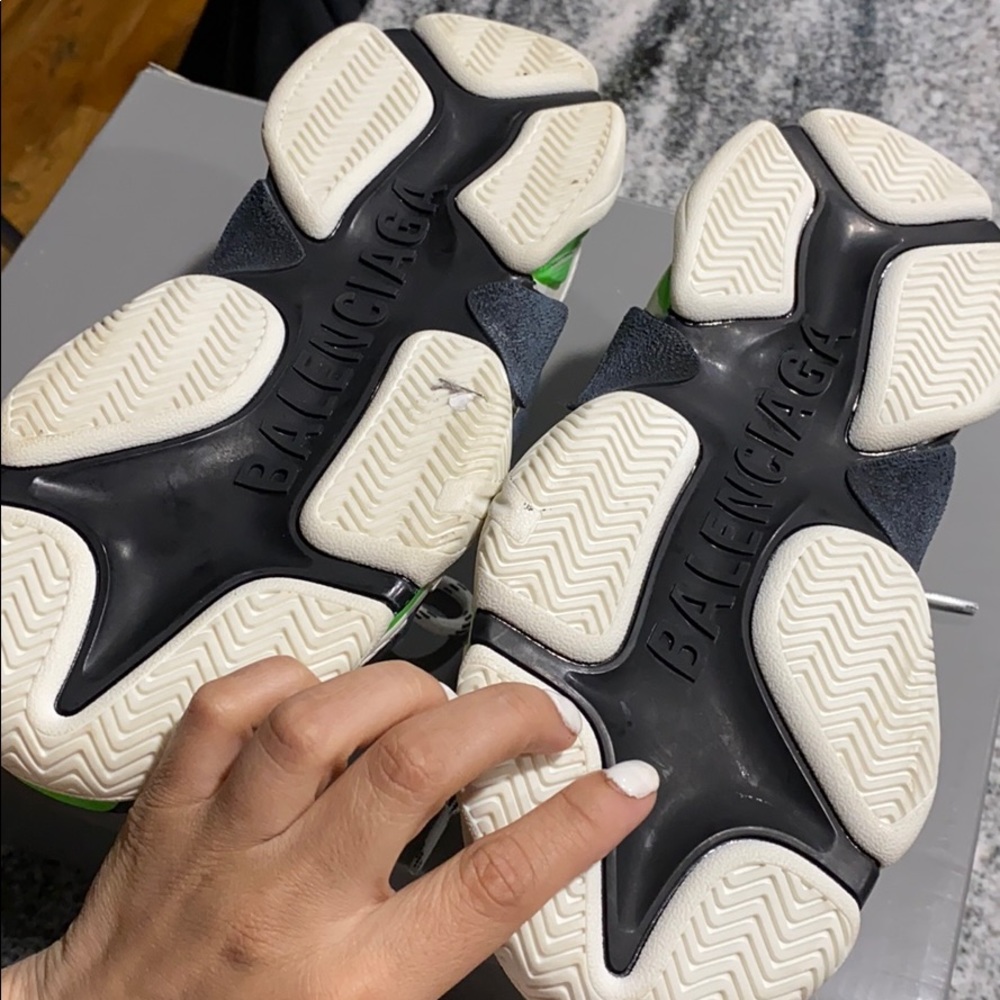 Balenciaga White Black Neon Green Triple S Sneakers - Picture 3 of 4